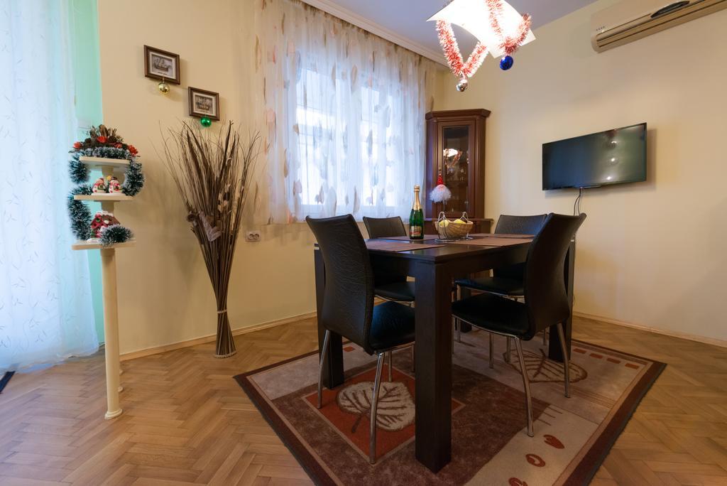 Sea Garden Plaza Apartment Burgas ภายนอก รูปภาพ